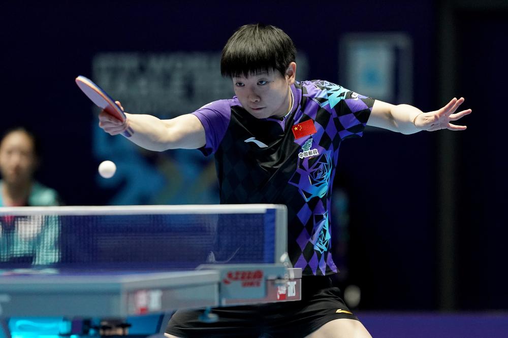 阿扎尔精彩瞬间解析与职业生涯全方位回顾